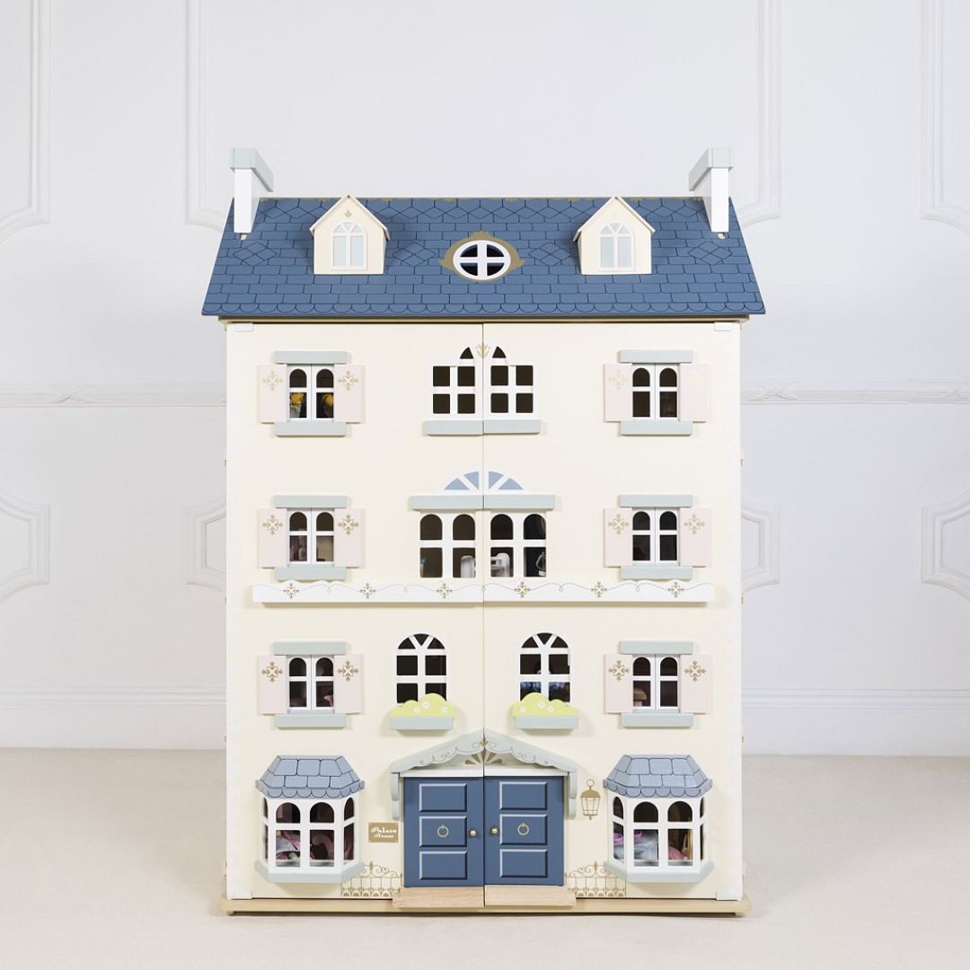 H152-palace-dolls-house-front.jpg