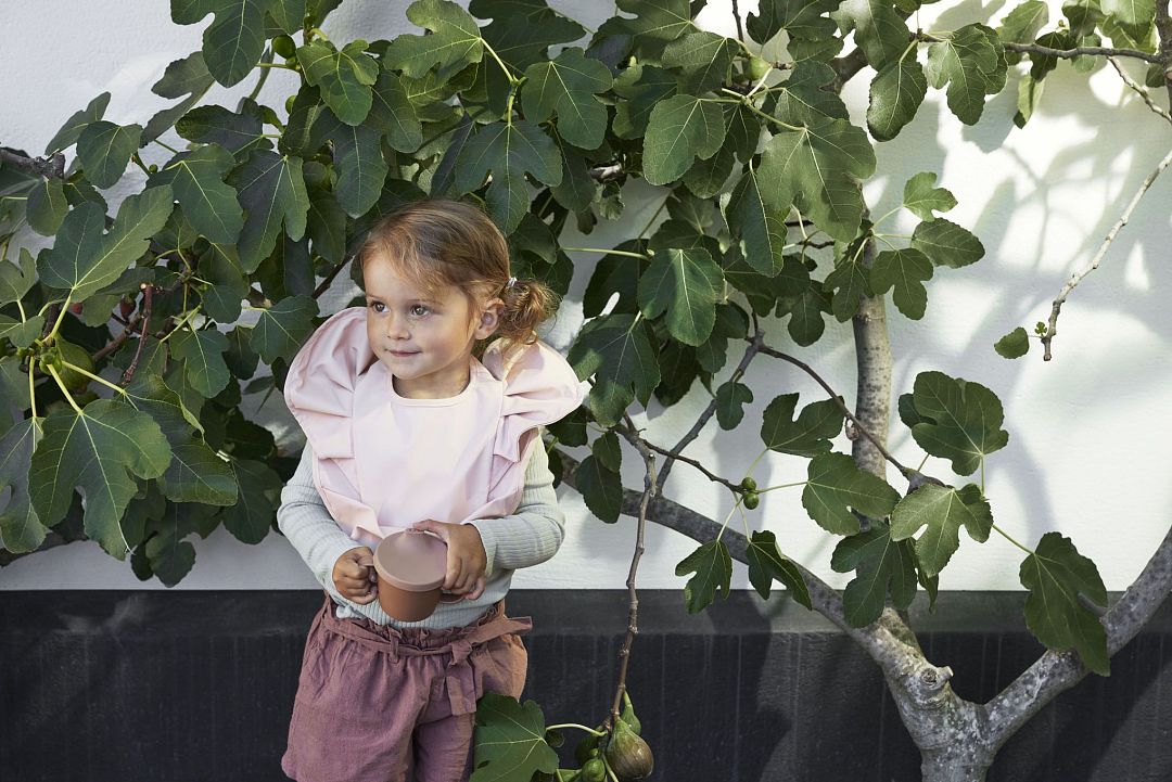 ss23-fika-under-the-fig-tree-baby-bib-powder-pink-lp.jpg