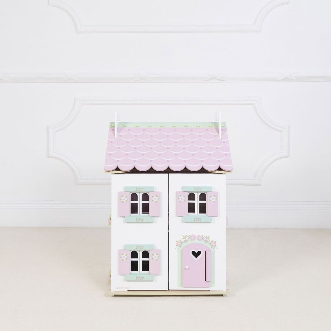 H126-sweetheart-cottage-dolls-house-front.jpg